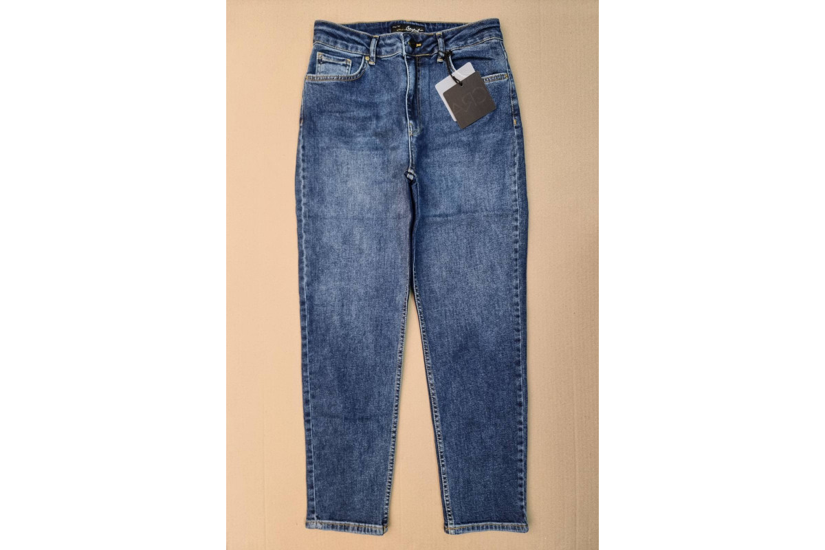 Фото Джинсы женские CRACPOT JEANS 1301-В MOM from official site OSKAR™