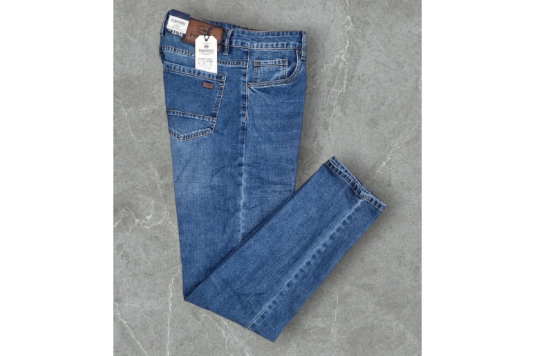 Джинсы мужские DSQATARD JEANS 8706 Classic