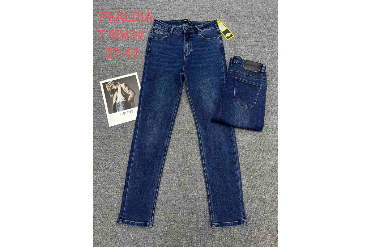 Фото Джинсы женские PEALTIA JEANS 9040 CLASSIC from official site OSKAR™